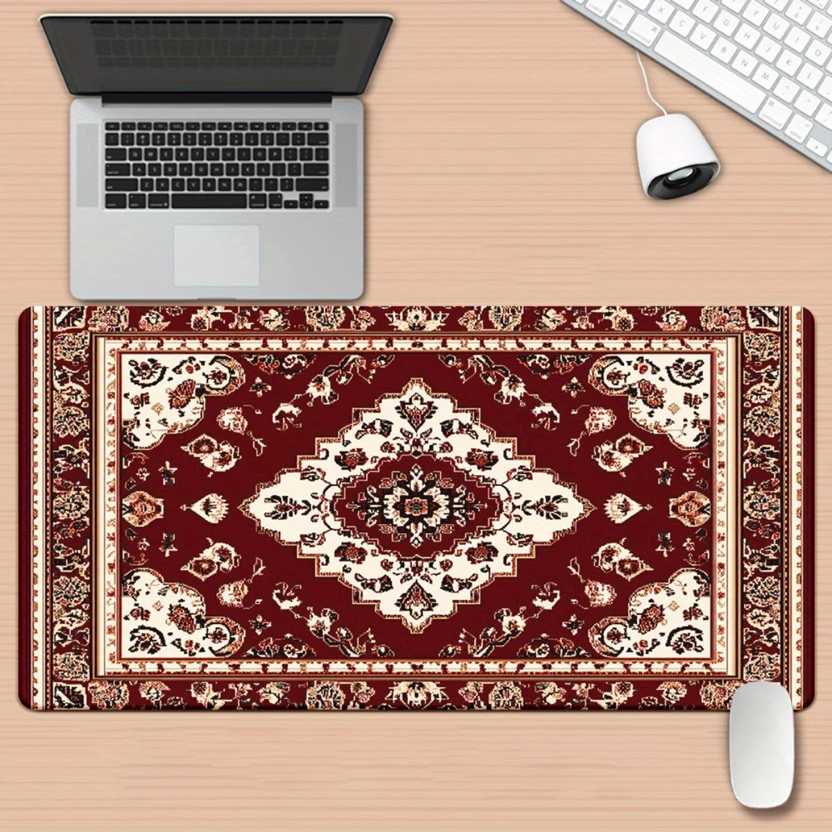 

Extra-large gaming mousepad with high-definition Persian-style patterned anti-slip rubber is suitable for PC players and office