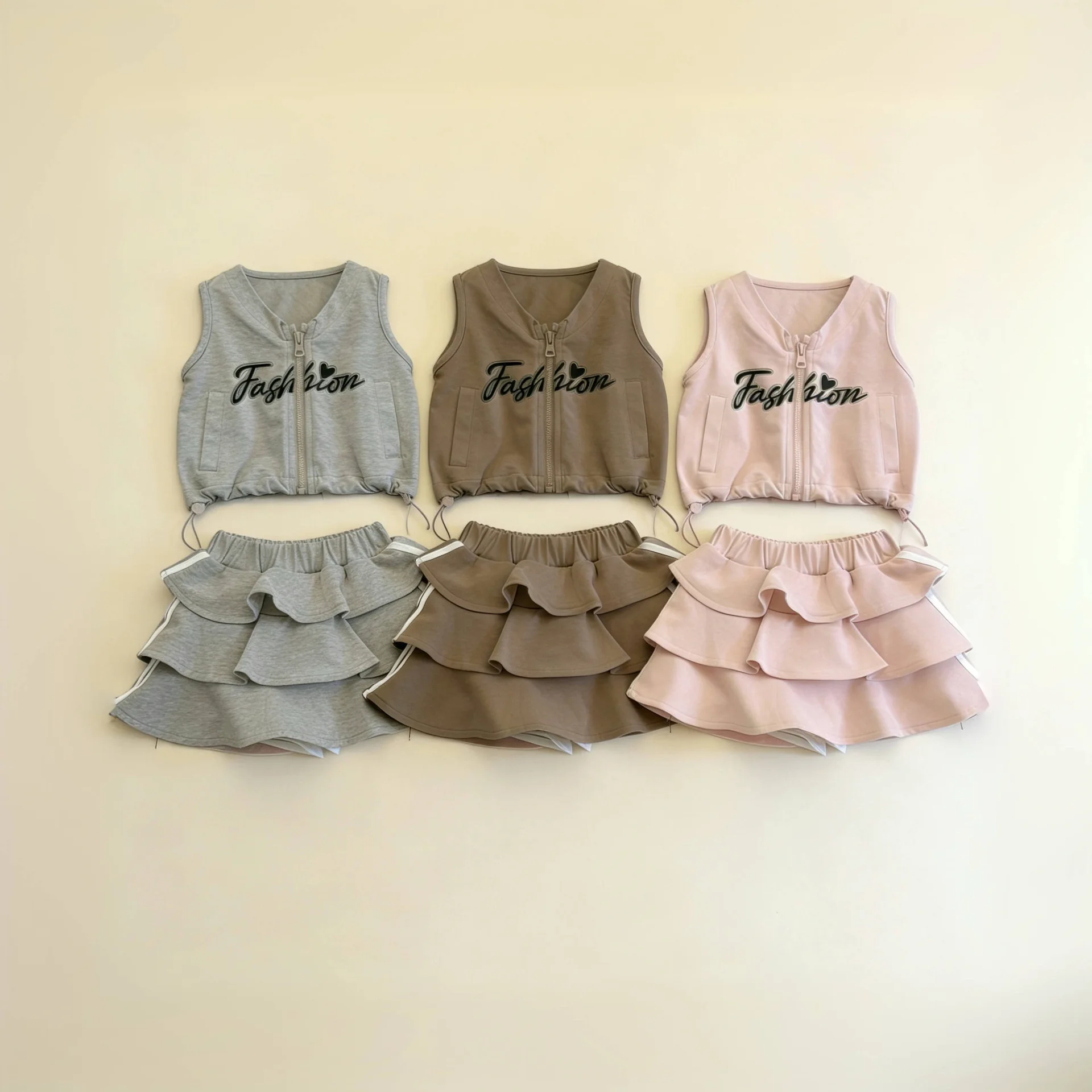 

2026 Summer New Children Sleeveless Clothes Set Girls Letter Print Vest Tops + Tiered Skirt 2pcs Suit Fashion Baby Outfits
