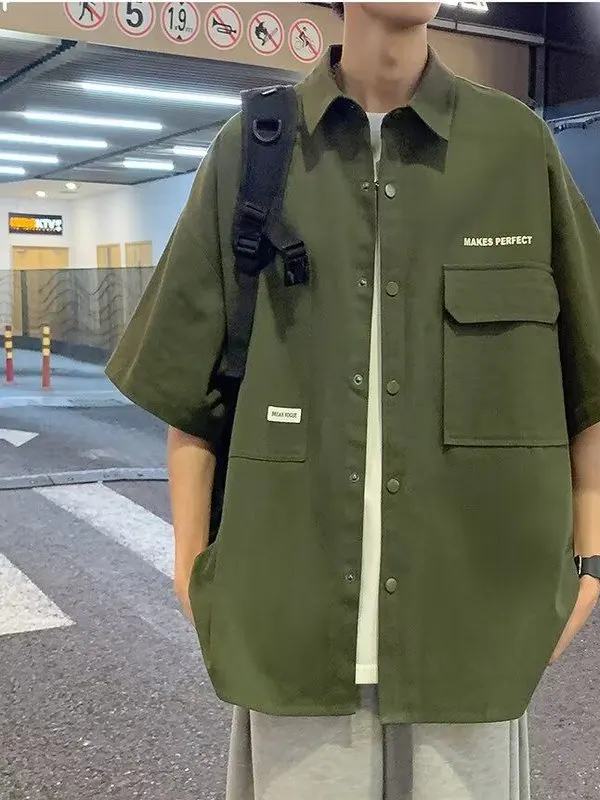 قميص رجالي صيفي رقيق بأكمام قصيرة من الحرير الصناعي، تصميم فضفاض، ملابس خارجية عصرية من البوليستر للشباب، ملابس عمل مريحة