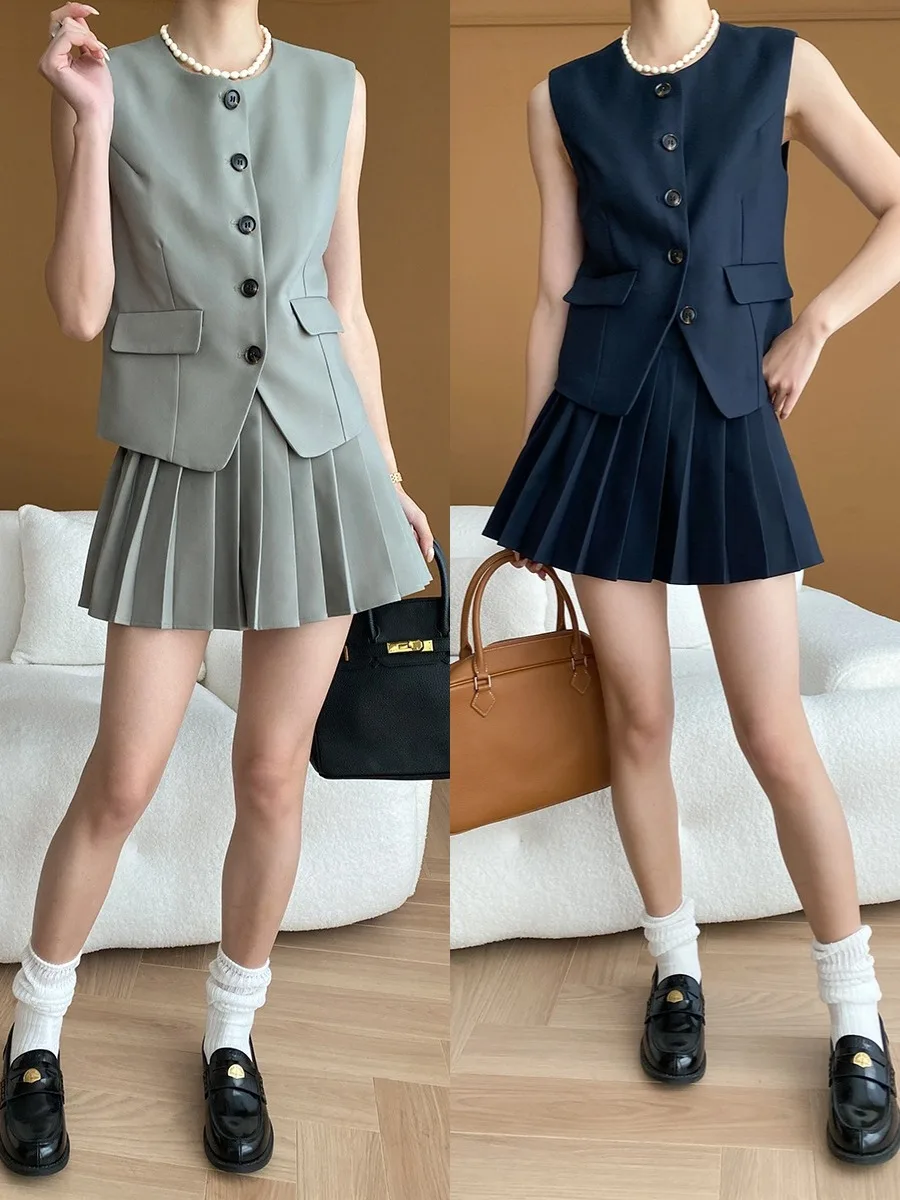 

Clothland Women Elegant Vest Skirt Suit Sleeveless Waistcost Jacket Mini Pleated Skirts Cute Two Piece Set TA580