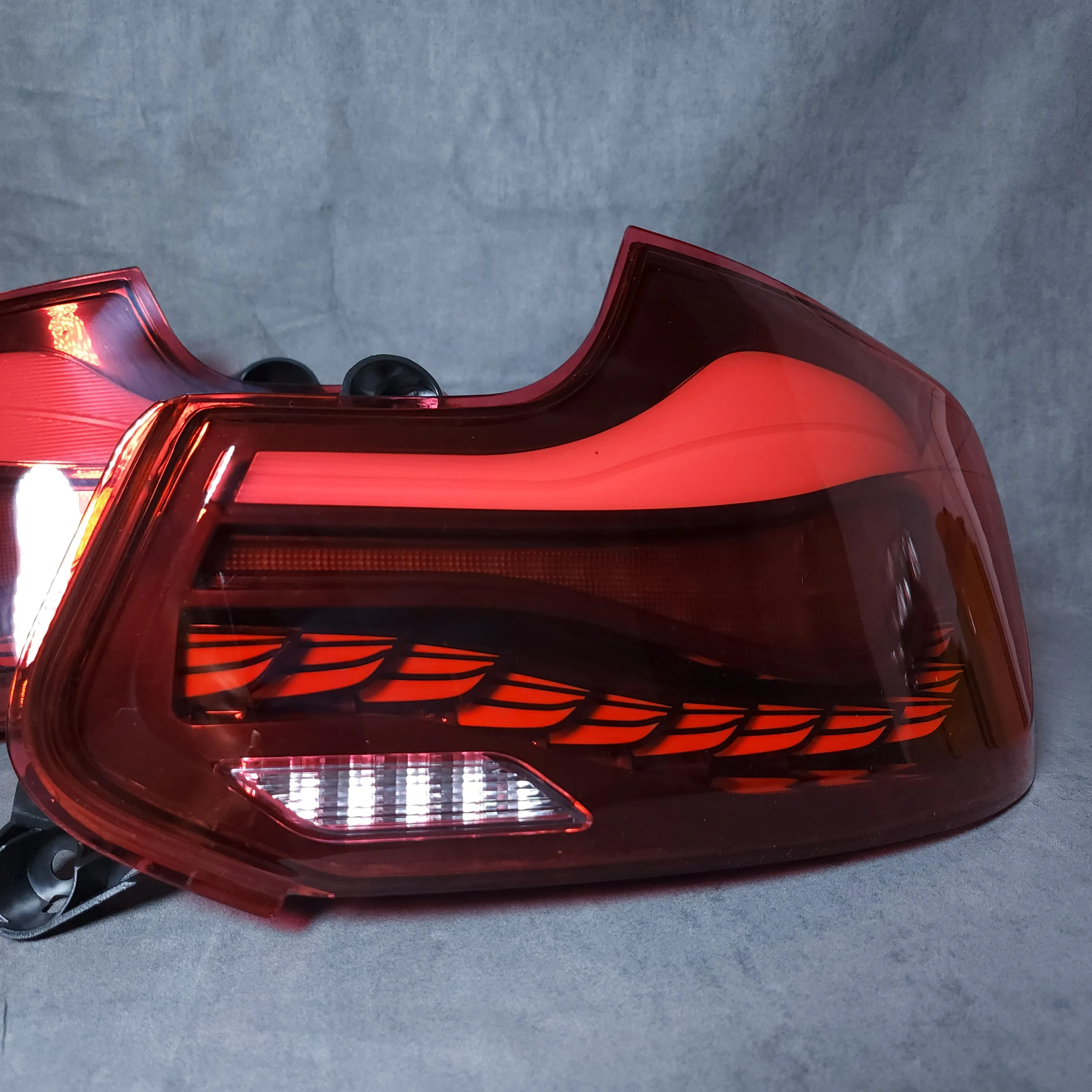 F87 M2 社外テールランプ Amazon | VLAND BMW M2シリーズ テールランプ F22/F23/F87
