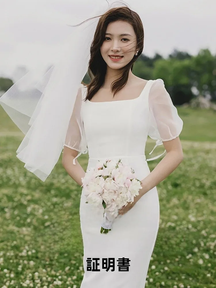 ホワイトサテンミニドレスフォレストシステム旅行写真小型ウェディングドレス韓国スタイルバブルスリーブロングスカート