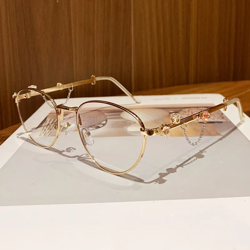 2027 Fashion Cool Designer Sunglasses Women Cat Eye Stylish Diamond Chain Decoration Flash Party Stars Sexy Luxury Shades