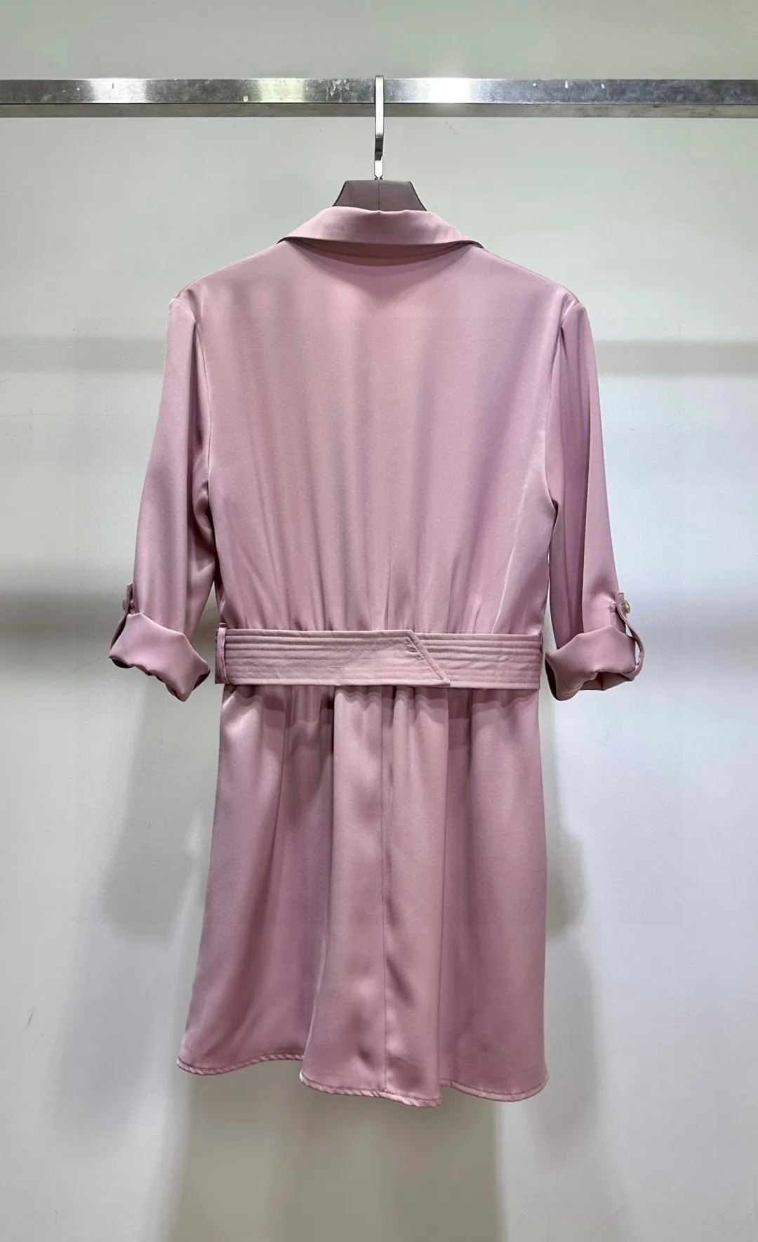 2025 Vêtements pour femmes Robe chemise slim à col en V 0623