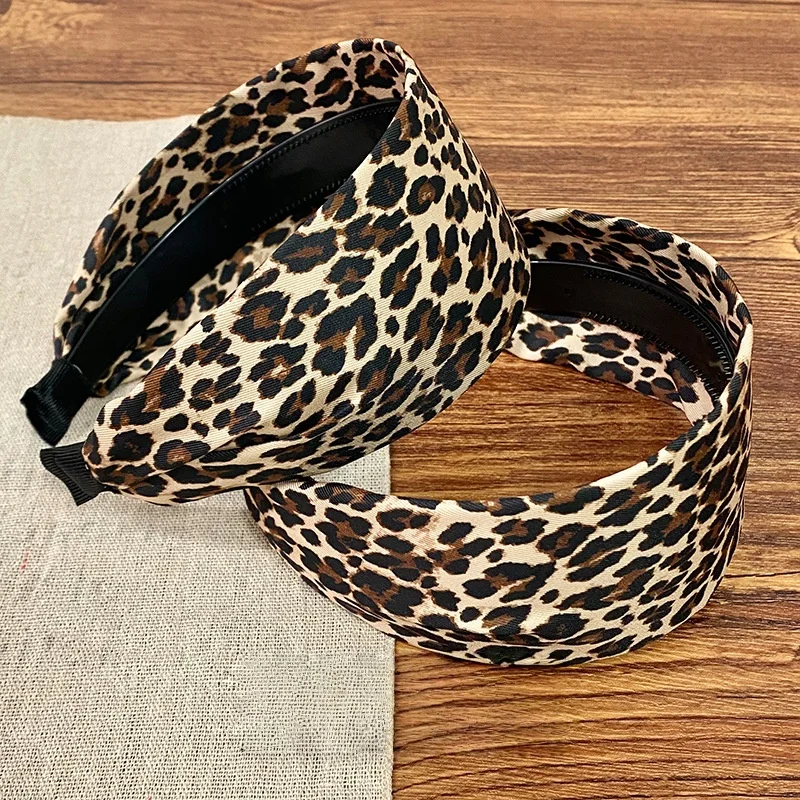 1 Stück stilvolles und modisches Stirnband mit breitem Rand und Leopardenmuster, einzigartiges Vintage-Haar-Reifen-Haar-Accessoire mit hoher Krone – Detail 5