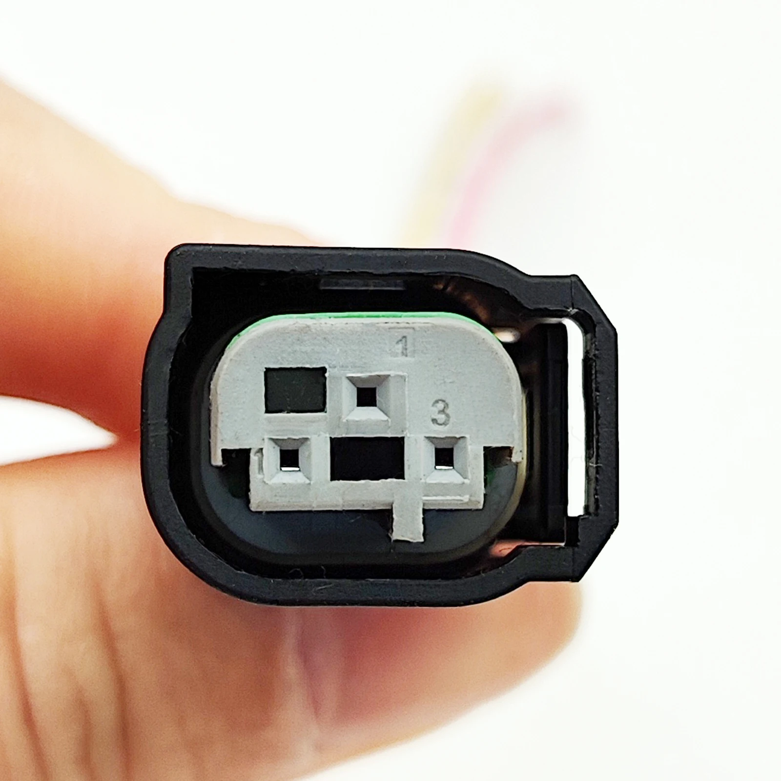 3 Pin Auto Waterproof Radar Sensor Connector Pluswitch air pressure sensor Water temperature sensoCable plug1-967642-1