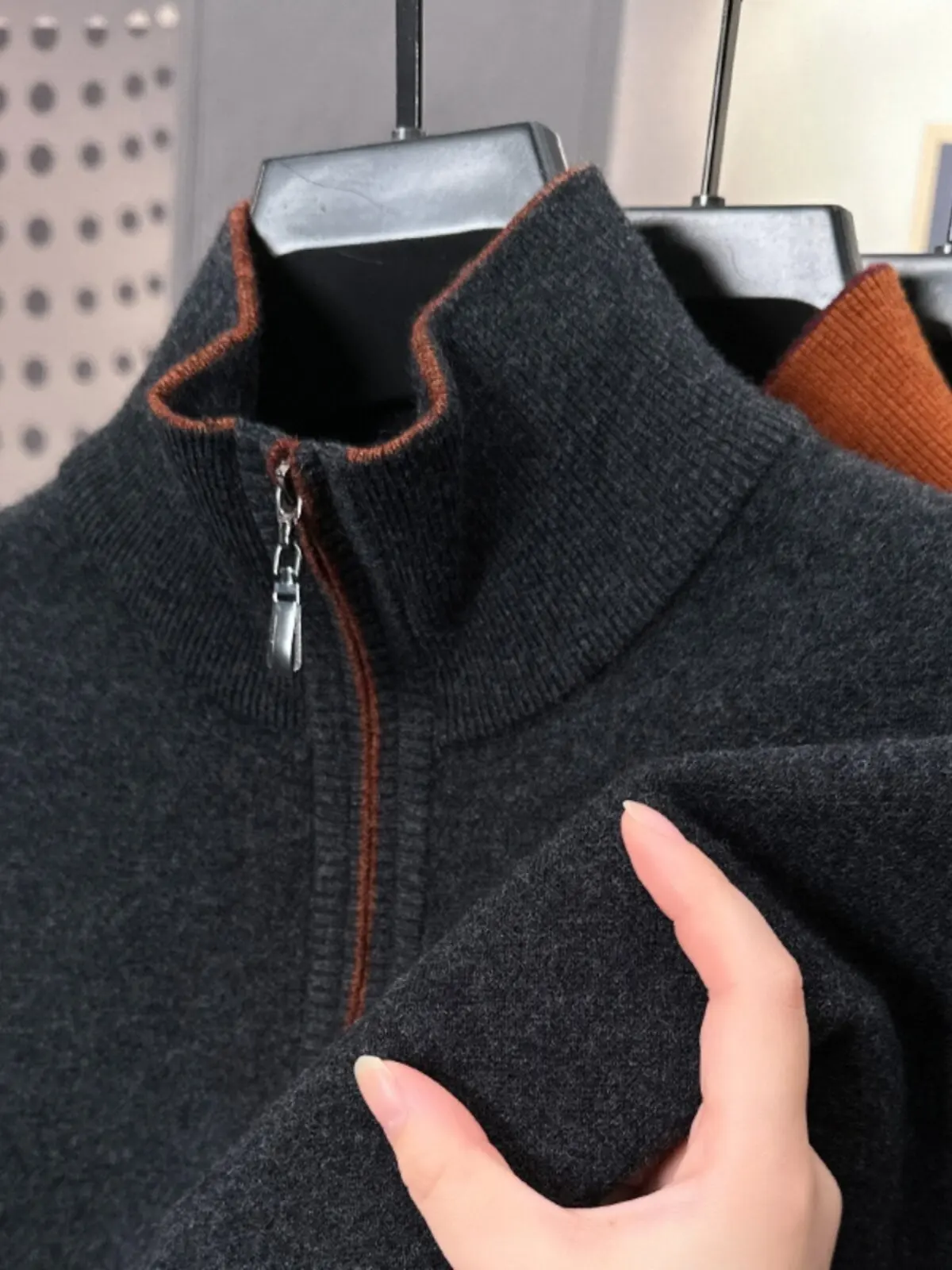 Men's sweater thickened in autumn and winter with half-high-neck zipper new 100% pure cashmere bottoming shirt.