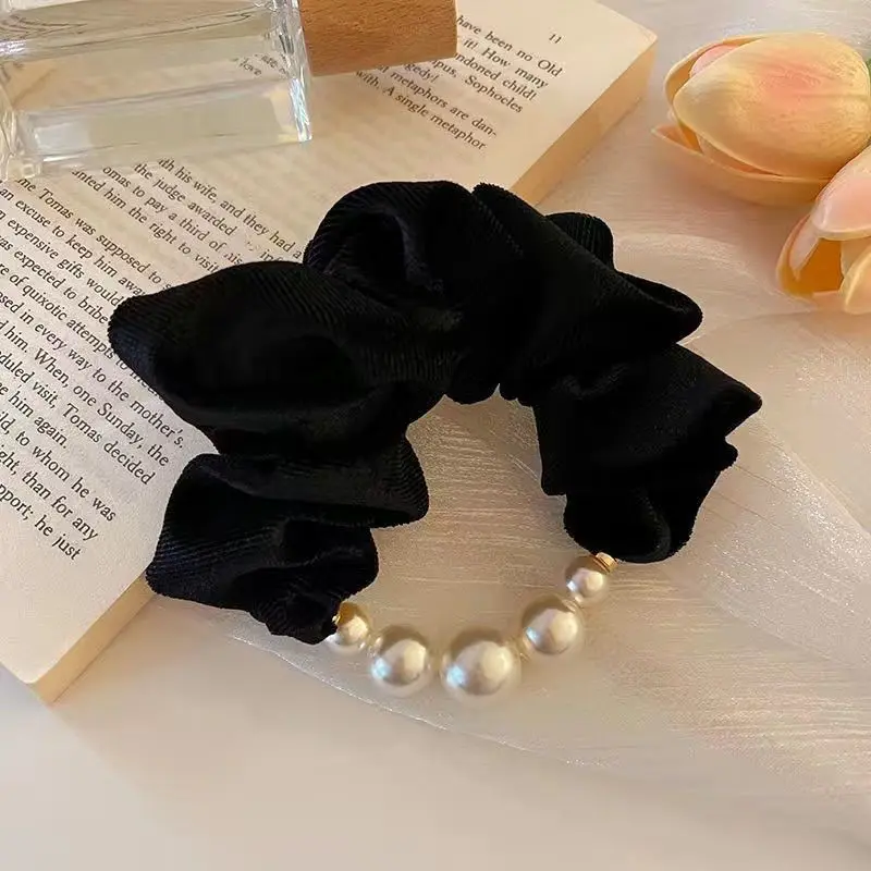 

New Luxury Velvet Pearl Scrunchies for Women Korean Princess Style Crystal Hair Ties French INS Fashion Elegant Ponytail Holder