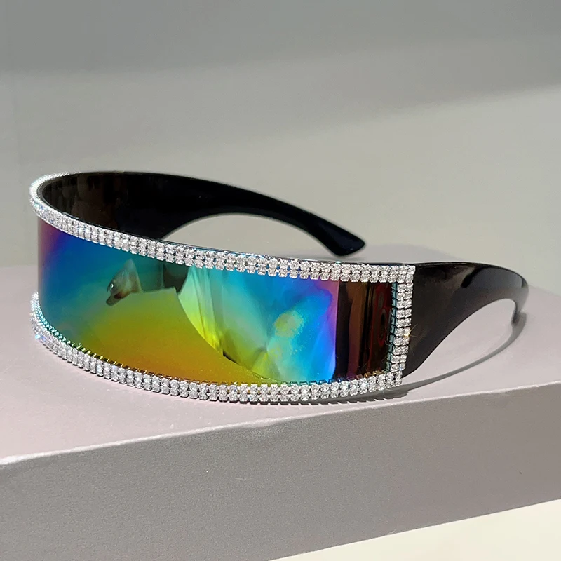 KAMMPT Schmal umwickelte runde Sonnenbrille mit Strasssteinen für Damen, schicke Spiegel-Outdoor-Sonnenbrille, trendige futuristische Anti-UV-Sonnenbrille