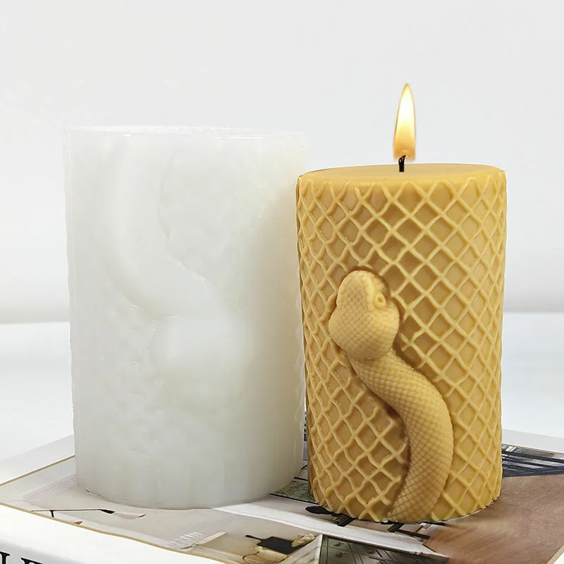 Snake-Shaped Series DIY Creative Epoxy Resin Silicone Casting Candle Molds Suitable for Holiday and Valentine's Day Decoration