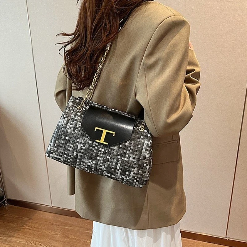 

Exquisite Trendy Tote Bag In American Style, High-End Versatility For Women's Girlish Commuter Activities