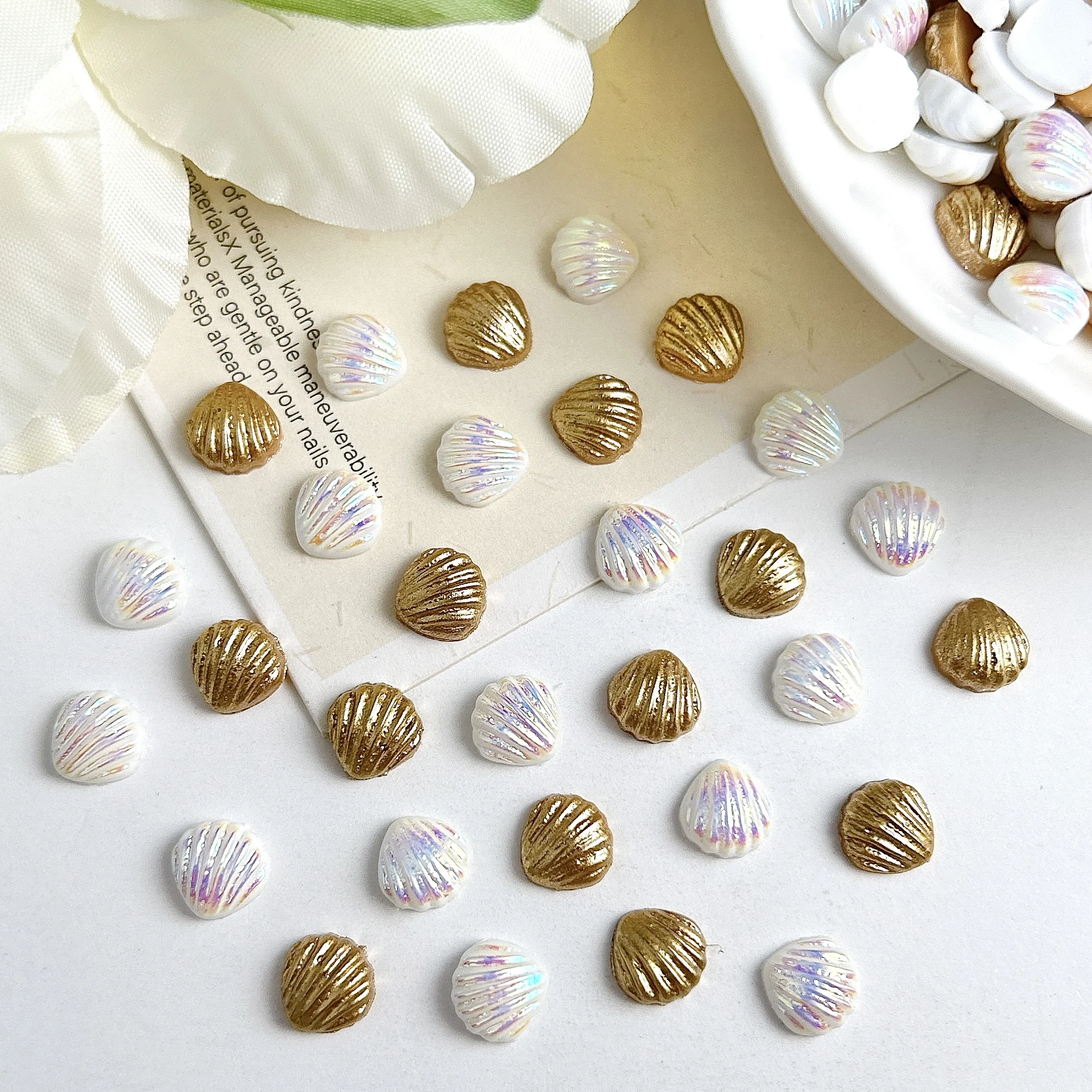 30 قطعة التدرج الملونة قذيفة مسمار الفن زينة ثلاثية الأبعاد مقلد الاصطناعي قذيفة الراتنج مسمار السحر اكسسوارات DIY بها بنفسك مانيكير