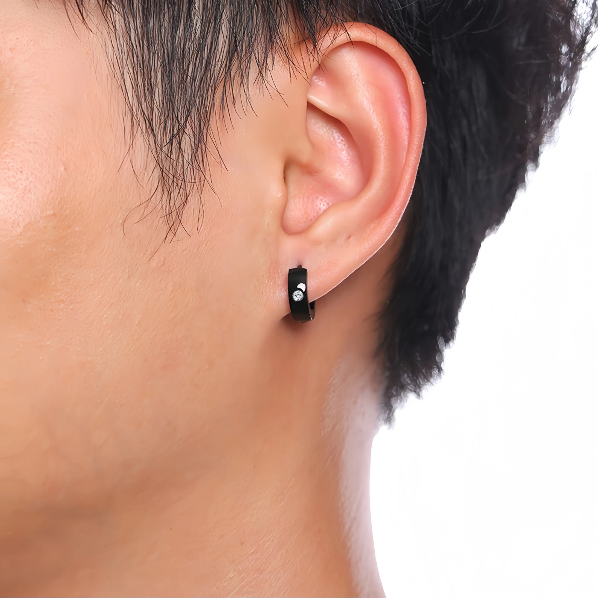 Klobige schwarze CZ Edelstahl-Creolen-Set für Damen – Modischer Piercing-Schmuck für Herren – Trendige Neuheit – Detail 10