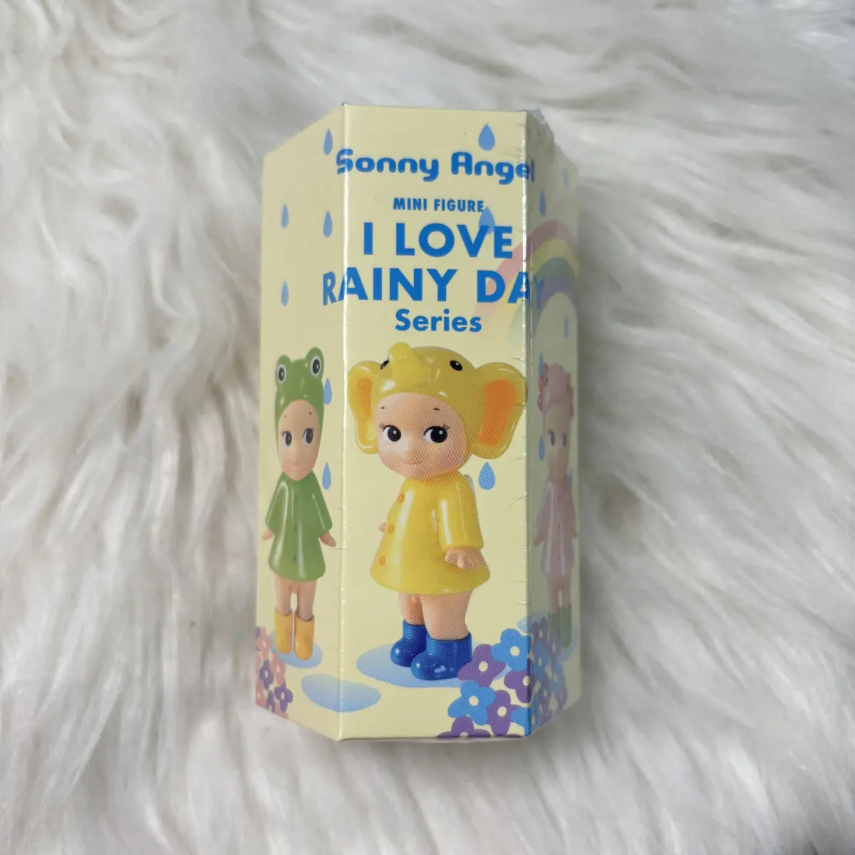 

Sonny Angel Mini Figure I Love Rainy Day Series Blind Box Random Box Frog Duck Goldfish Hippopotamus Elephant Axolotl SAS65980