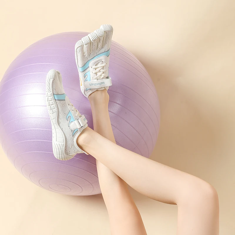 女性用ニット通気性5本指シューズ、回転ノブ付きレース、ランニング、フィットネス、ヨガ用の裸足ミニマリストシューズ