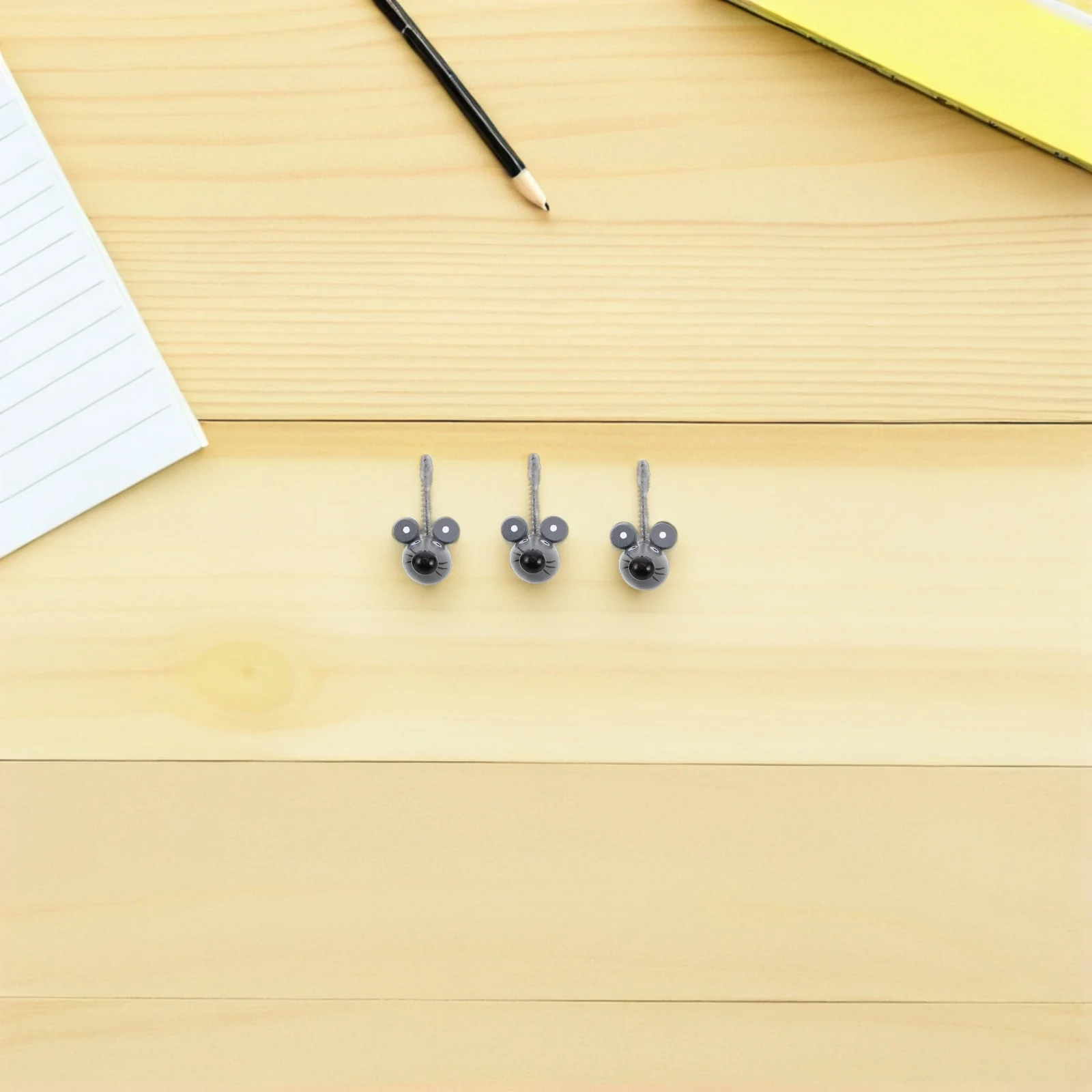 

15pcs Creative Mouse Mini Realistic Rat Hanging Ornament For Little Mouse Halloween Prank Decorative Animal Statues