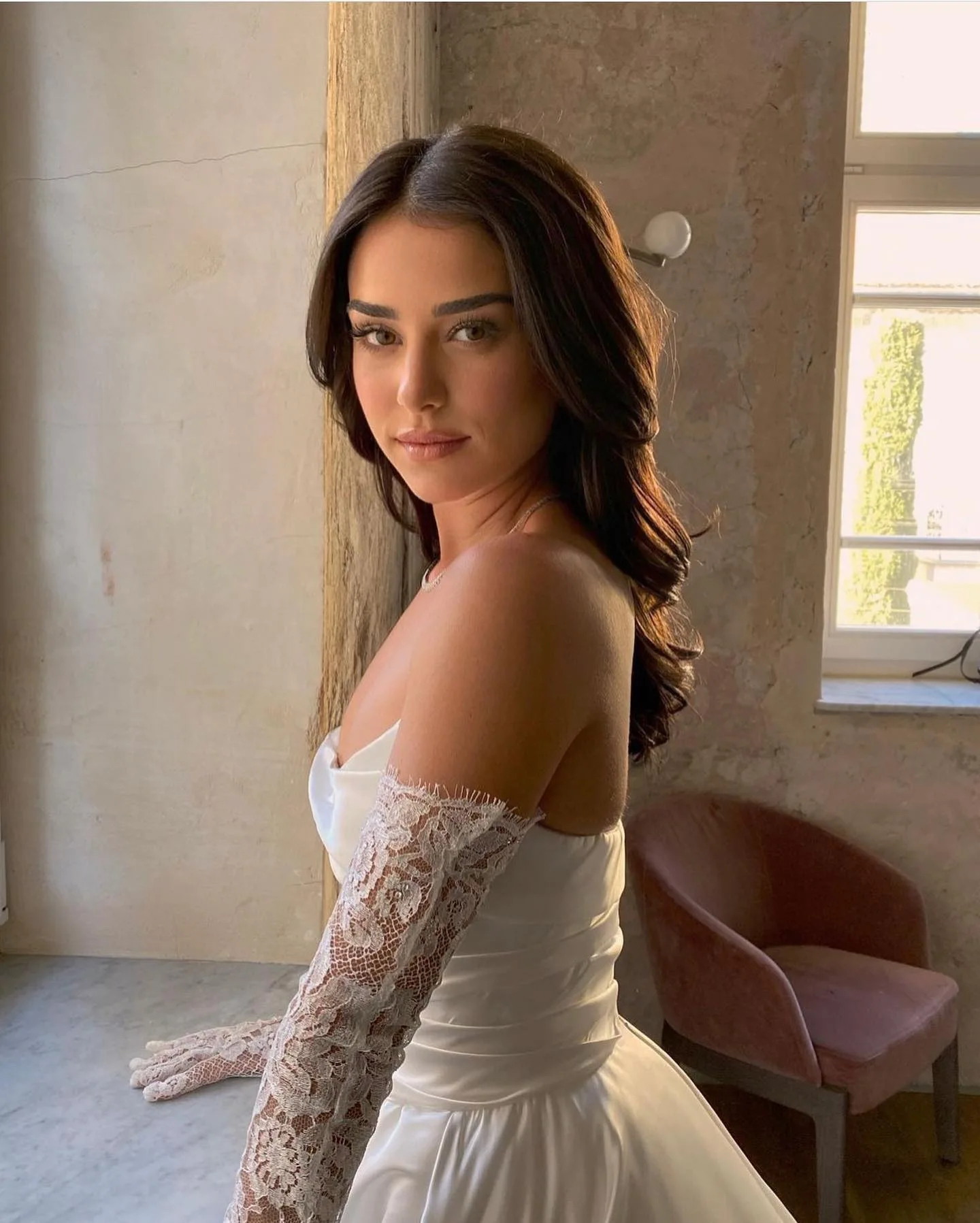 فستان زفاف أنيق على شكل حرف a الكنيسة بدون حمالات ثنيات من الساتان قفازات الزفاف فستان العروس للنساء فيستدوس دي نوفيا