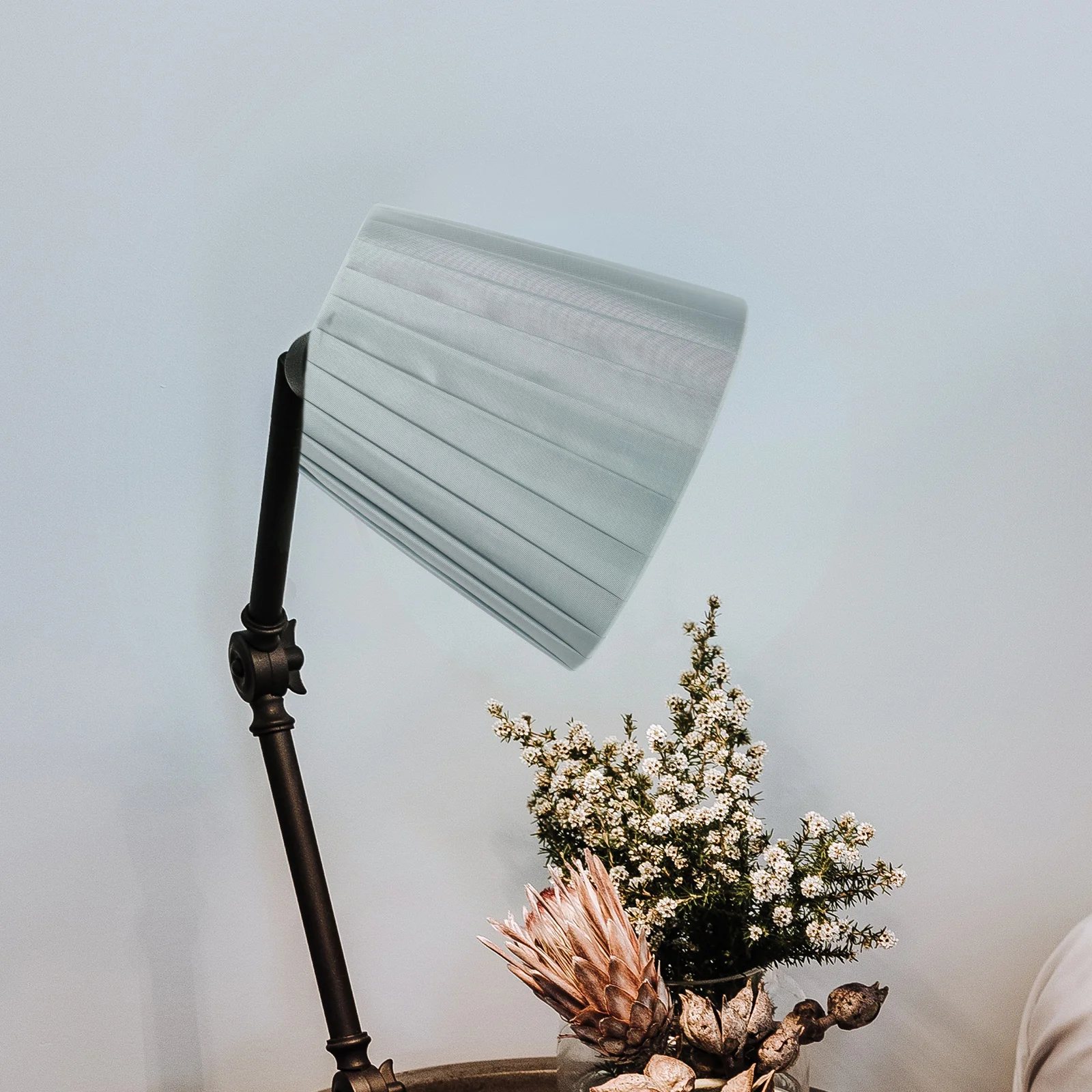 

2Pcs Cloth Art Lamp Shade Ceiling and Desk Lamp Cover Durable Fabric Decorative Light Accessory Indoor Light Cover