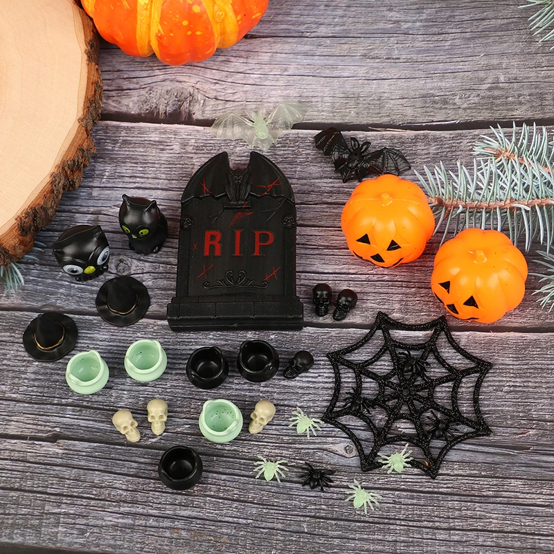 Dollhouse Halloween Decoration Toys Mini Skull Spider Witch Hat Jar Shape Ornament Outdoor Decoration Accessories