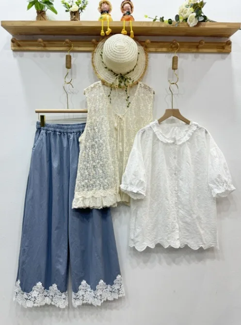 

Bust 124cm mori girl style sweet Japanese white beige lace embroider shirts and blouses for women cotton boho clothing