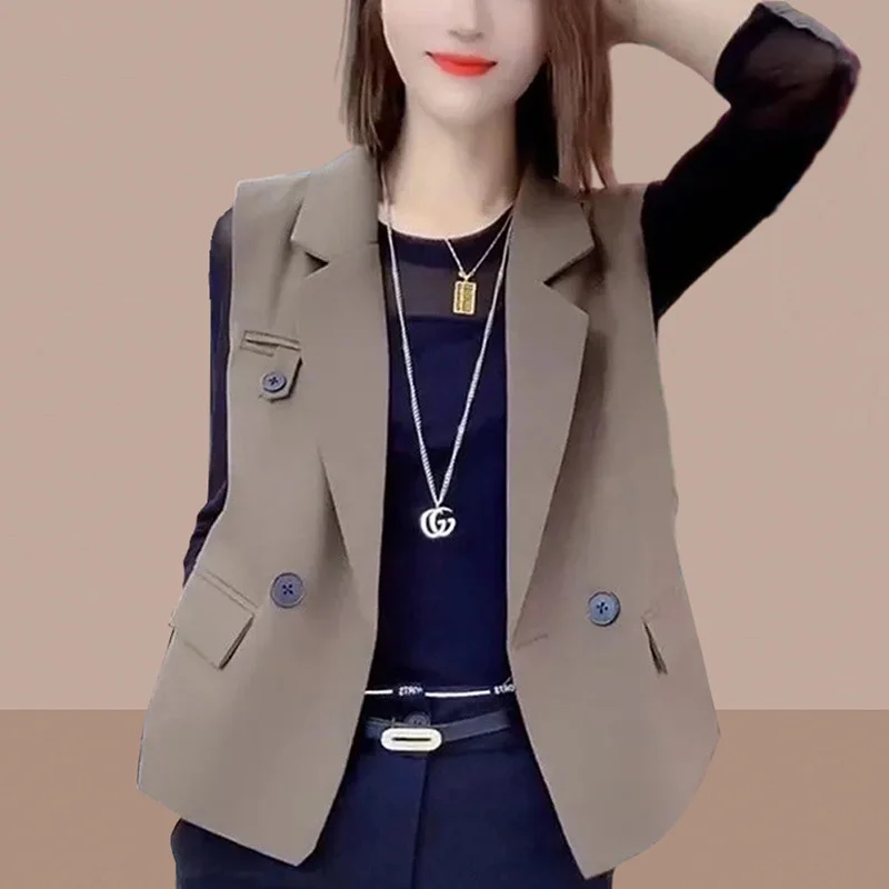 デザインセンススーツベスト女性の春秋のファッションチョッキ上着ノースリーブコート 2025 新しいショートベストジャケット女性