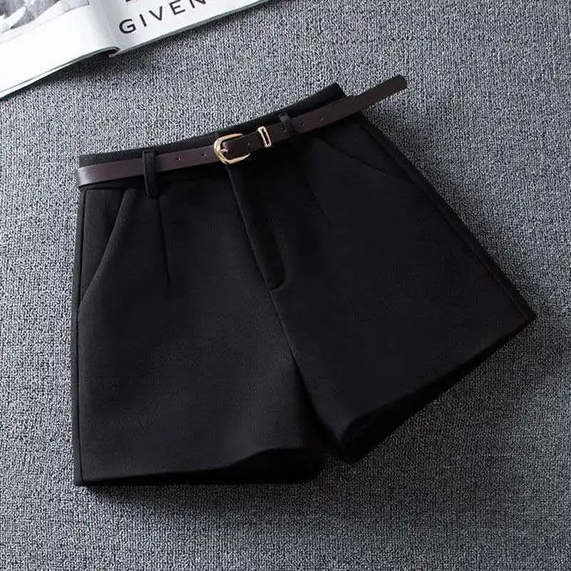 Shorts Women Black New Winter Woolen Soft Warm Gentle Office Lady Temper Vintage All-match Bottoms Wide Leg Korean Fashion M32