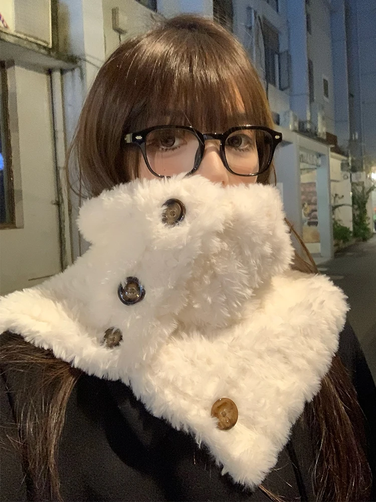 

Korean Version 넥워머 New Fashion Шарф Женский Зимний Button Plush Thick Scarf for Women Winter Warm Student Neck Trend Hot Sale