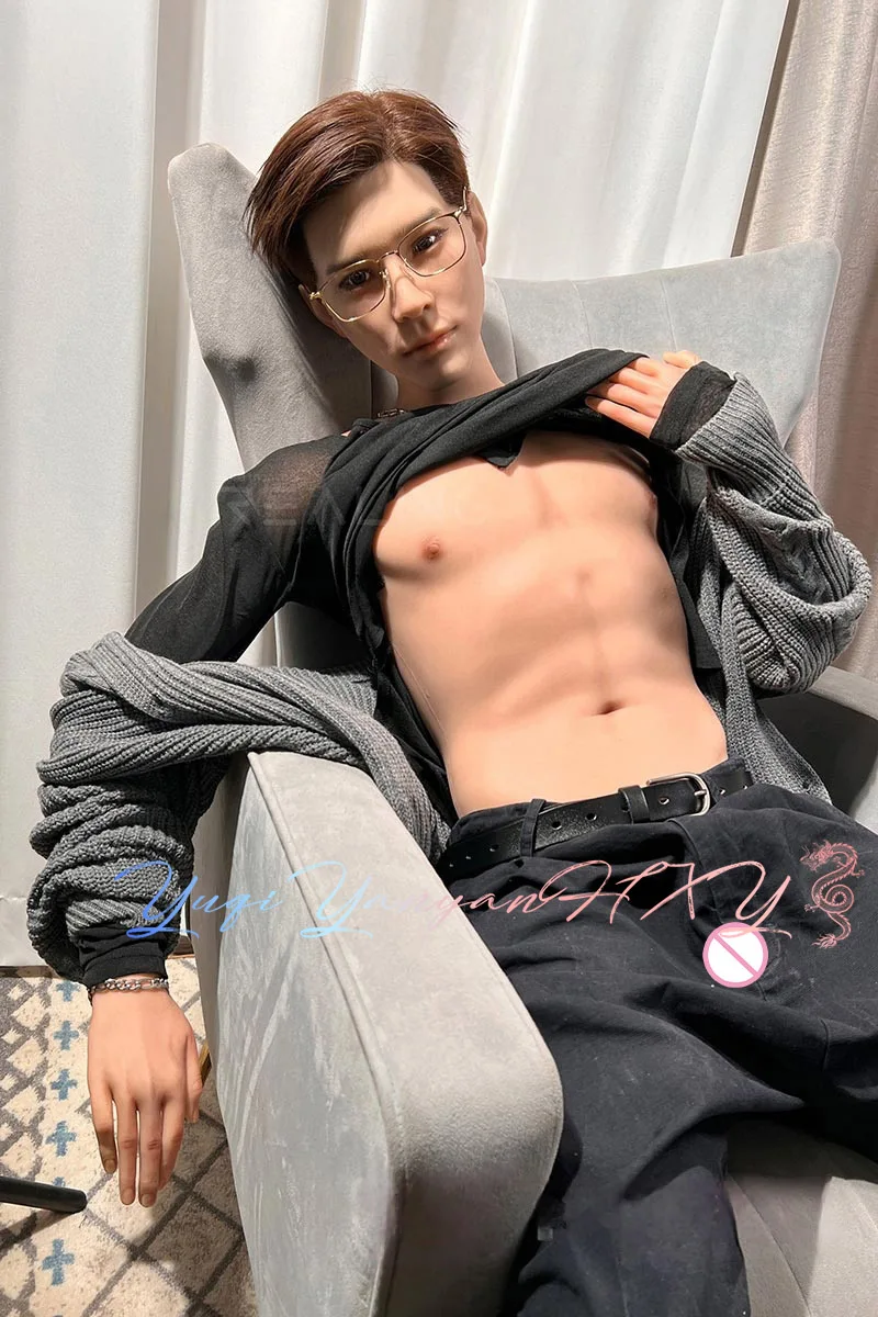 Perfekter muskulöser Körper, realistische männliche muskulöse Brust aus Silikon, männliches Cross-Dressing, charakteristisches Rollenspiel für Jungen