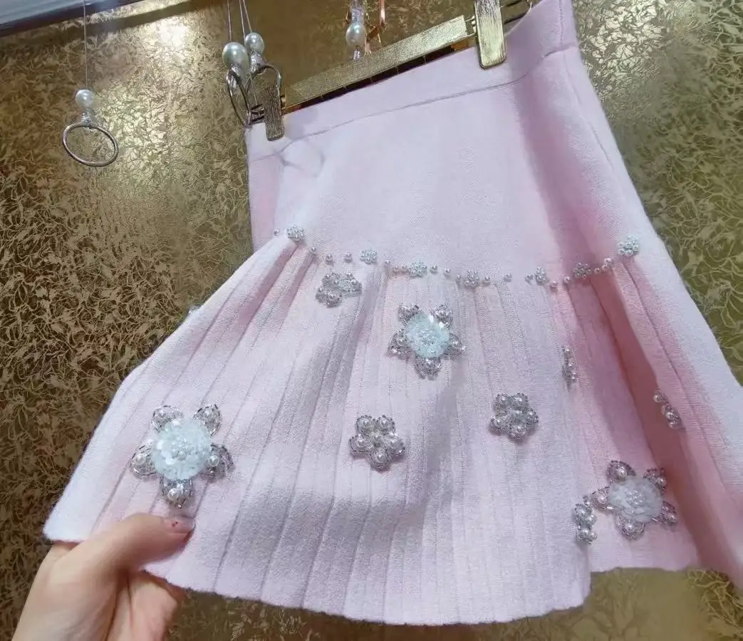 Luxury Heavy Industry 3D Pearls Sequins Flower Stitch Knitted Skirt For Women's 2025 Spring Autumn Chic Sweet Half Skirt