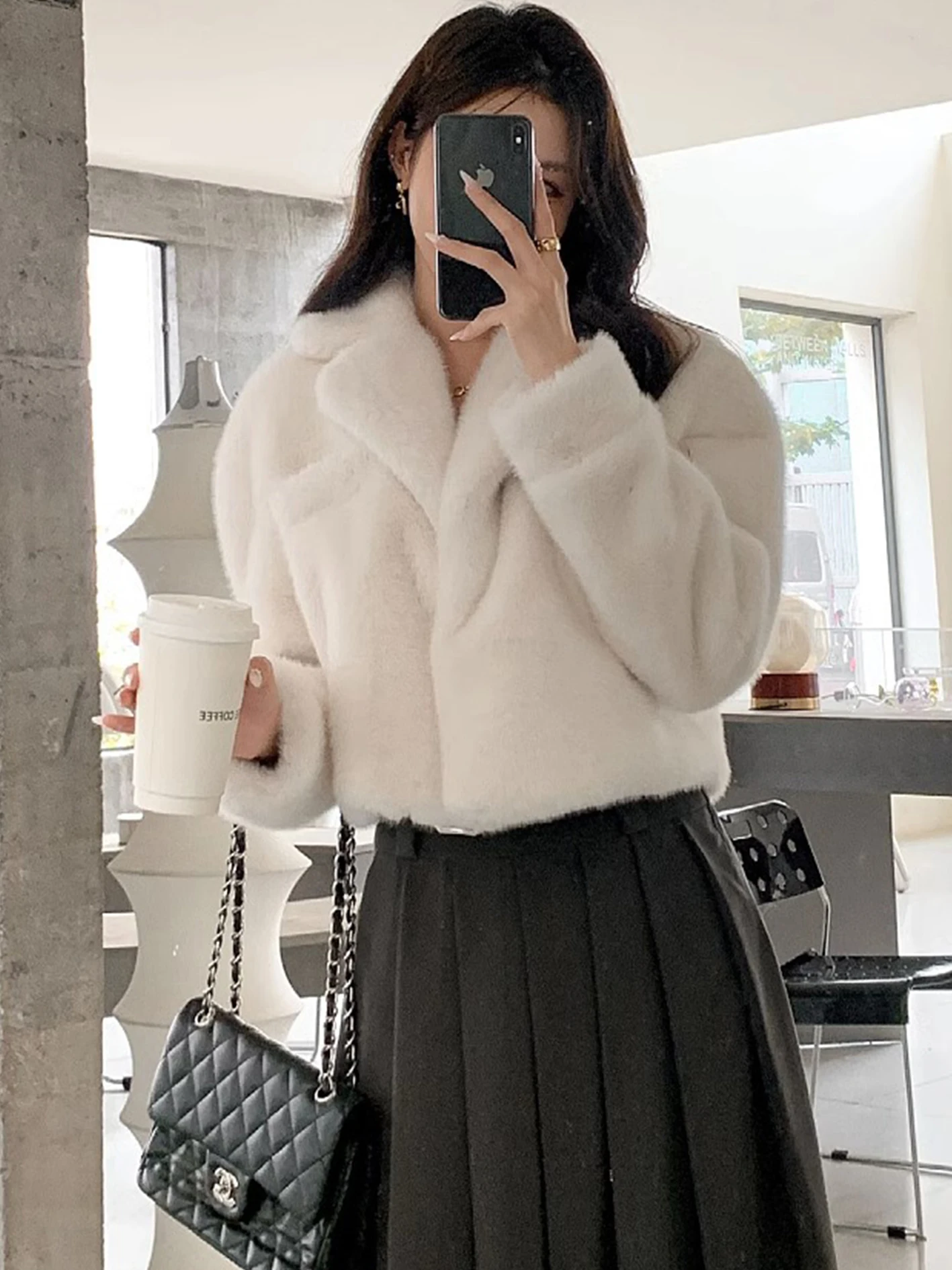 Faux Fur Coat Women\'s Mink Fur Coat Dress Collar Short Autumn and Winter Elegant Socialite Imitation Fur Coat