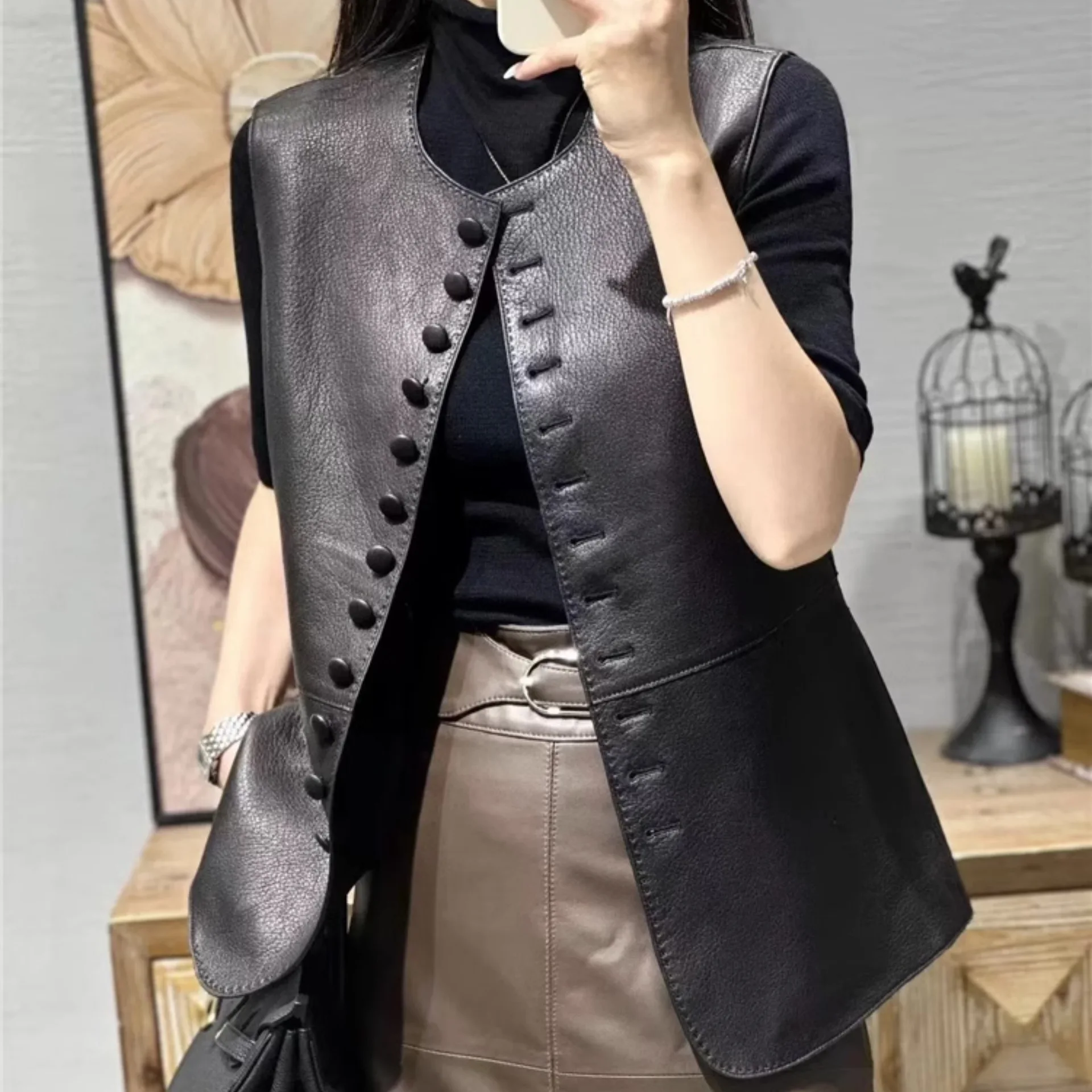 2023 New Style Women's Fashion Rice Grain Pressure Single Breasted Genuine Sheepskin Leather  Vest