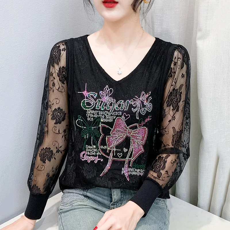 

New 2025 Autumn Long Sleeved V-Neck Women's T-Shirt Fashion Casual Hot Diamond Lace Tops M-3XL Vintage Loose Tees