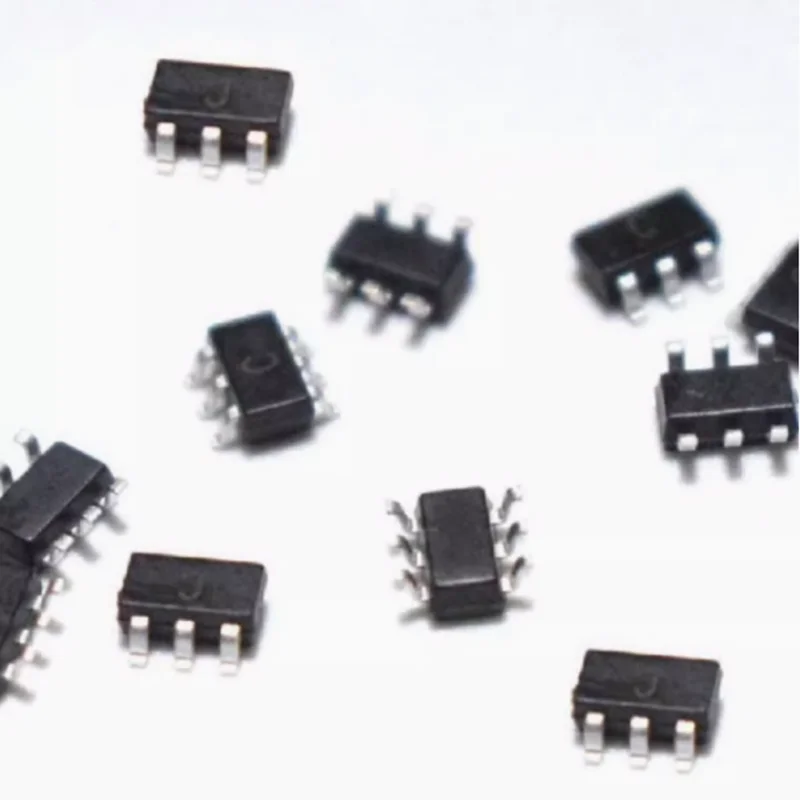 10pcs/lot Flashing Light Chip IC 2 Lights Flashing 2HZ LED Flashing 6-pin SMD Slow Flashing Indicator IC