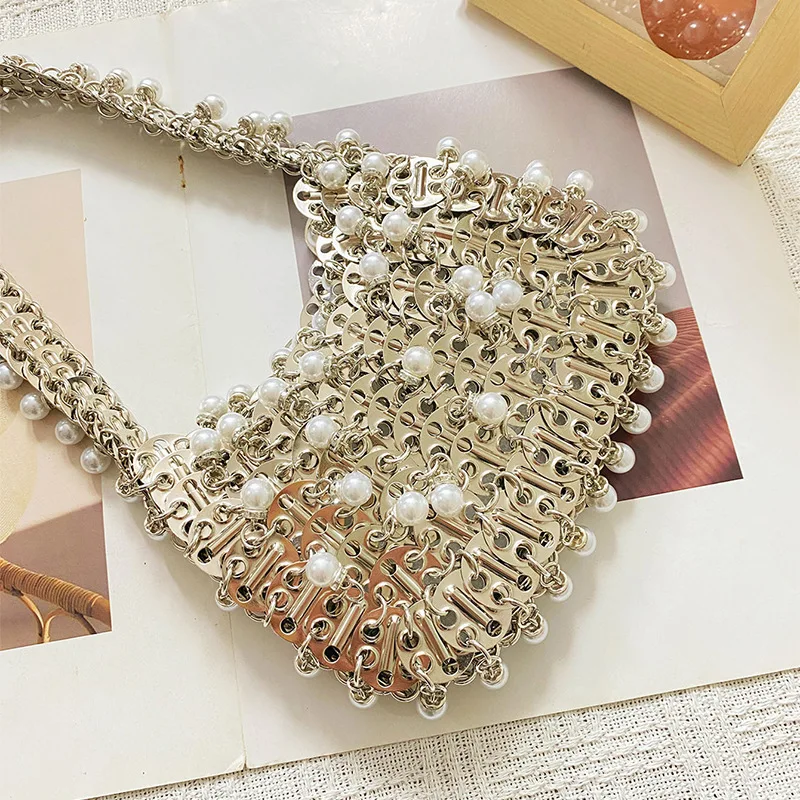 2026 New Holiday New Year Gold Shining Bulingbuling Bead Handmade Weaving Handbag Fashion Handmade Banquet Party Women's Bag