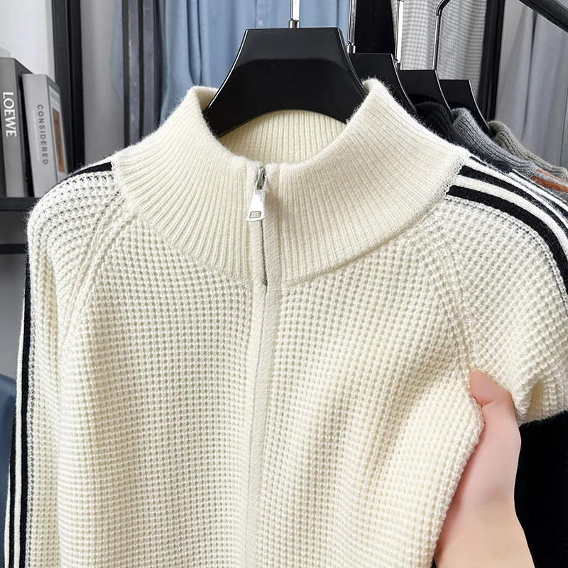 Modischer Herbst-Winter-Strick-Cardigan, Designer-Marke, Klassisches Gestreiftes Design, Herren-Reißverschluss-Stepphals, Neuer Koreanischer Lässiger Pullover-Mantel – Detail 15