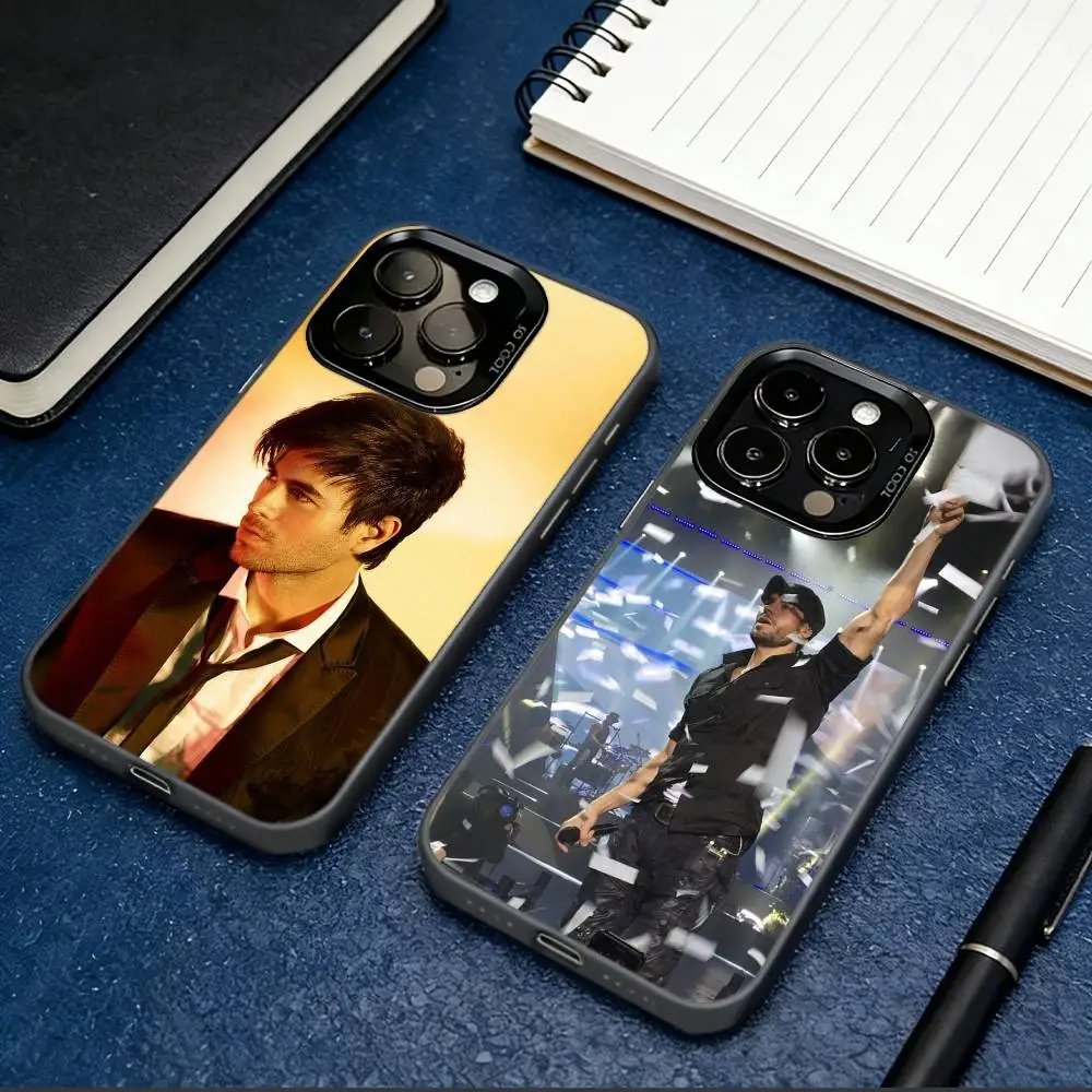 

E-Enrique I-Iglesias Singer Phone Case For iPhone 17,16,15,14,13,12,11 Plus,Pro Max,XS,Colored Silver Plated Inside Cover