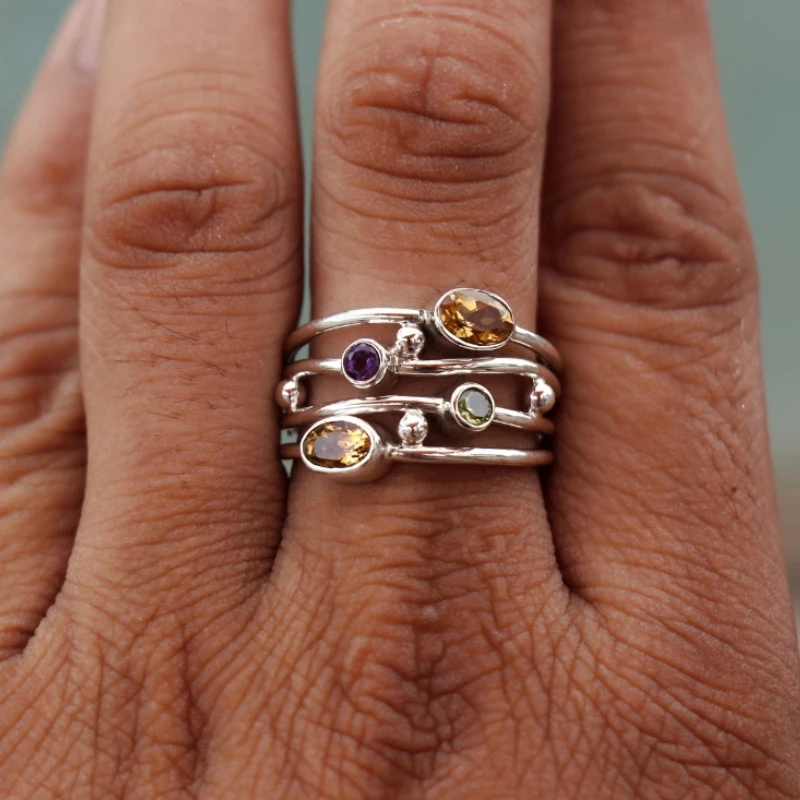 Personalized Trendy Color Inlaid Zircon Hollow Ring Suitable for Women's Fashionable Fashion Accessories Jewelry