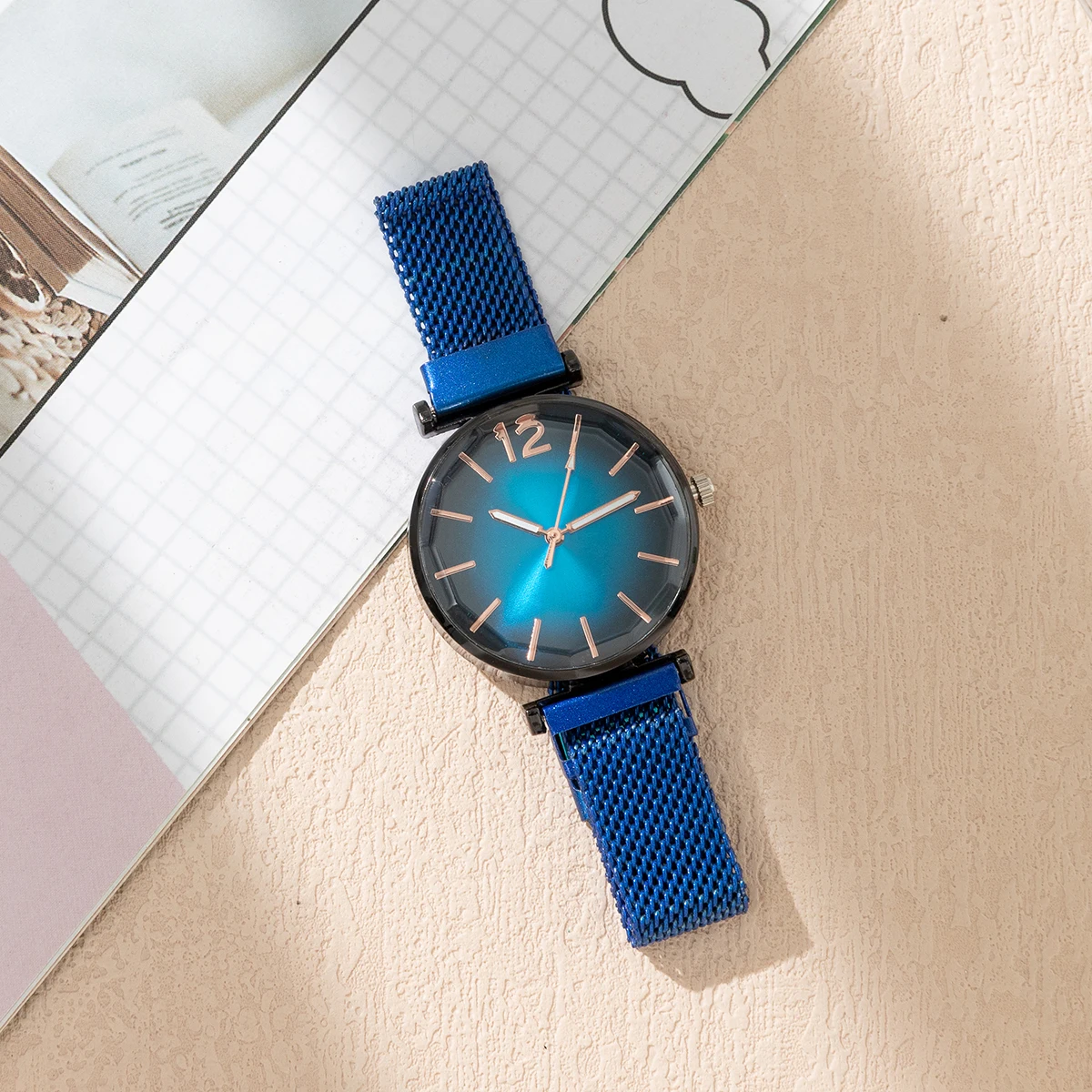 Reloj de moda para mujer Metal Mesh Correa de acero Jewel Azul Reloj de mujer Reloj de cuarzo Reloj de mujer