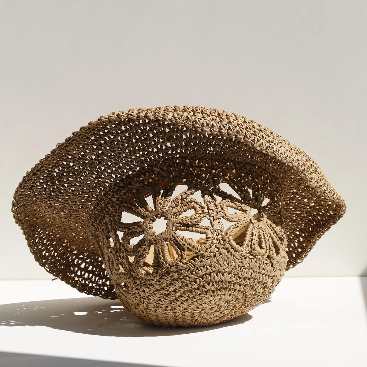 FASHION Blumen-Handarbeit, hochwertige, schlichte 2026 NEUE Sonnenhüte, flache Sommerhüte für Damen, Strand-Panama-Strohhüte, Korbhüte – Detail 2