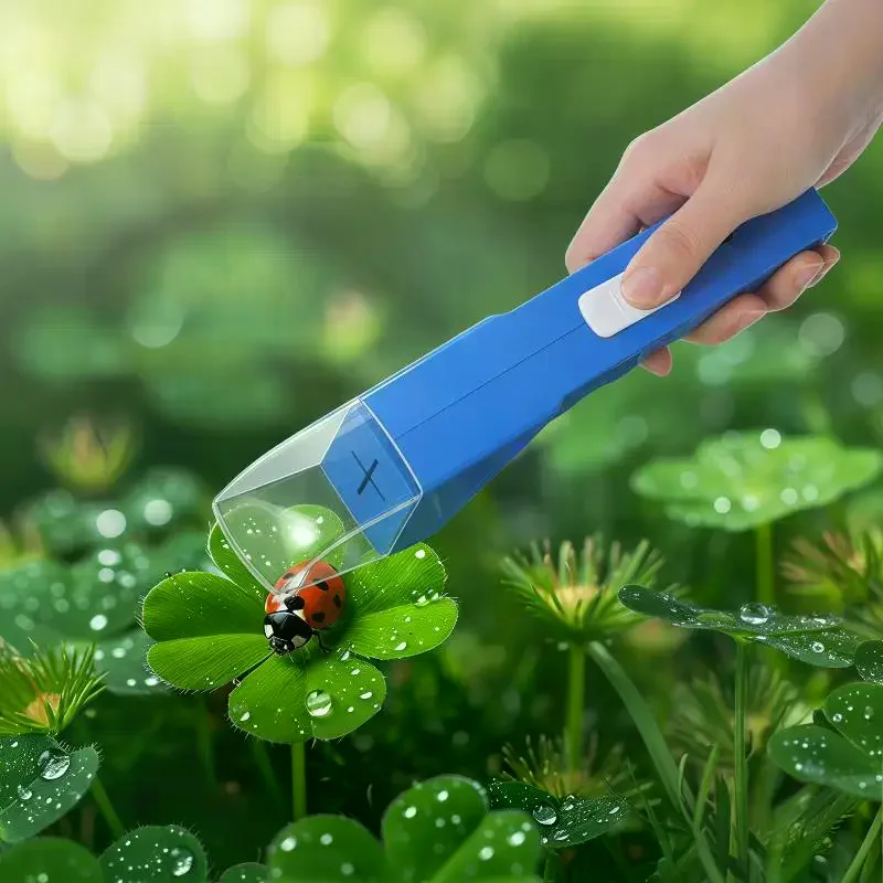 Portable Insect Trap Catching Handheld Insect Catcher Bee Insect Clip Bee Cockroach Spider Tool Handheld Bugs Catching Tool