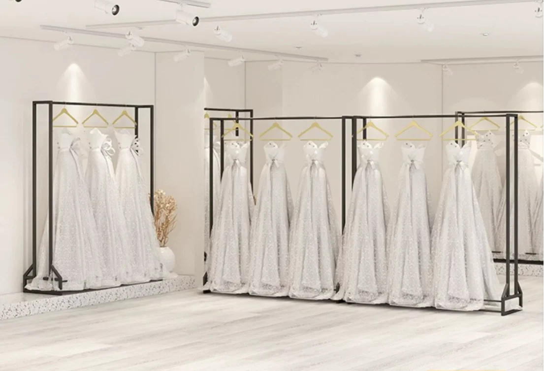 

High-End Wedding Dress Display Rack Floor Hanging Clothes Stand Thickened Suit Dress Holder for Photography Studio Shopping Mall