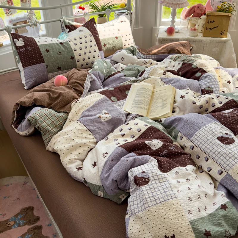 Patchwork Cartoon Rabbit Microfiber 4 Piece Bedding Set, Bubble Crinkle Soft Bed Linens Set for Bedroom Dorm Apartment