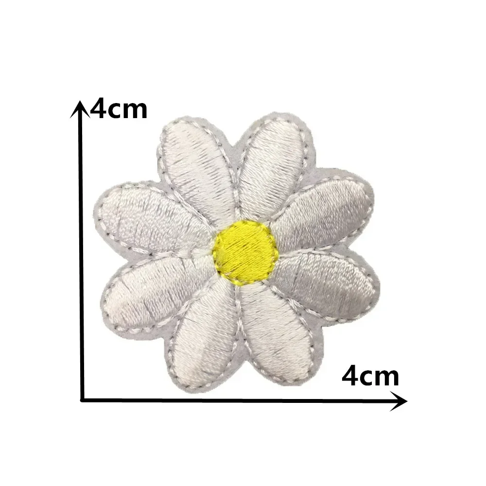 Small Daisy Flower Cloth Stickers Embroidery DIY Clothes Pants Applique Accessories Hot Melt Glue Patch Sewing Hat Accessories