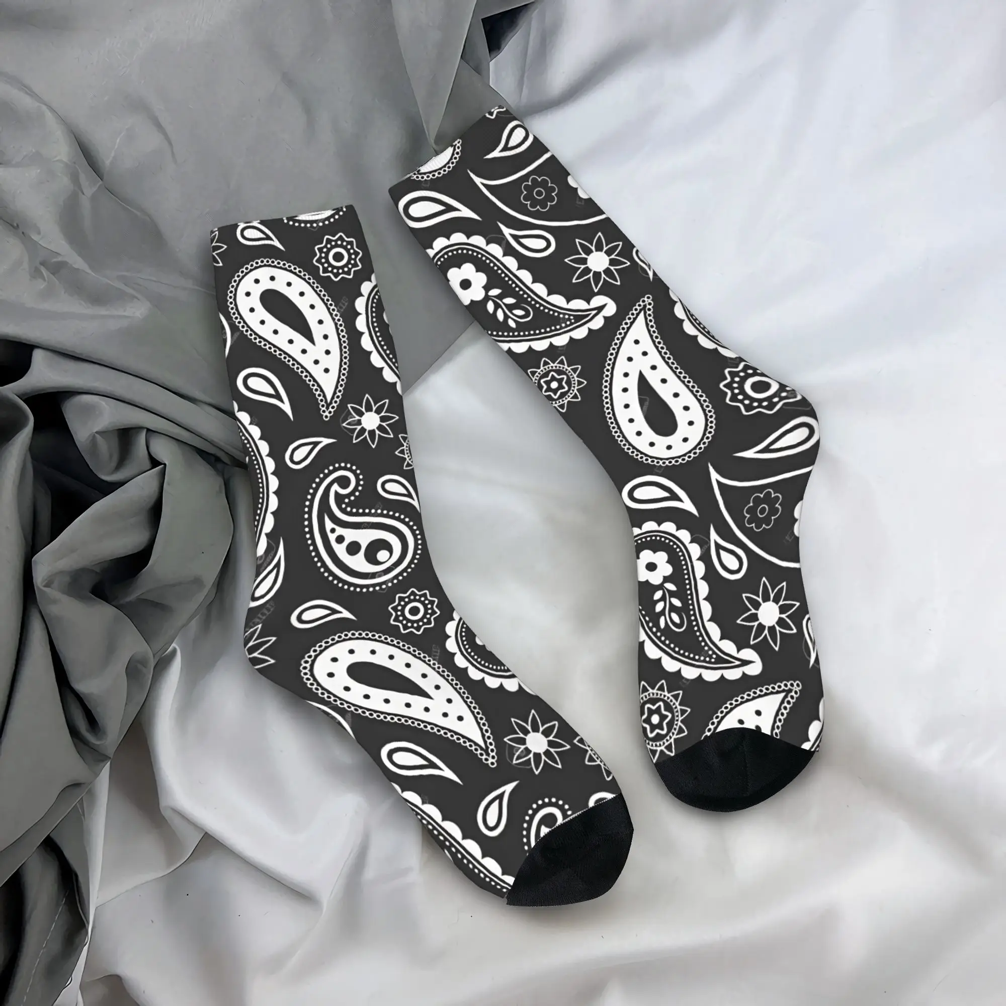 Black White Paisley Bandana Seamless Pattern Stockings Women Men  Socks Soft Breathable Casual Socks Anti Skid Pattern Socks
