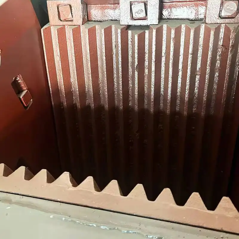 Mobile Jaw Crusher High Efficiency Rock Mini Mobile Stone Diesel Crusher In Kenya Low Price Sale