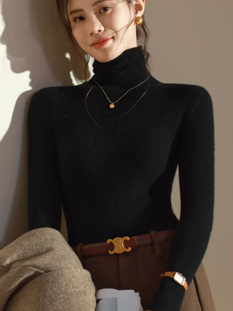 Pullover slim femminili morbidi e caldi spessi 2025 maglione dolcevita autunno inverno maglione da donna top in maglia versatile solido