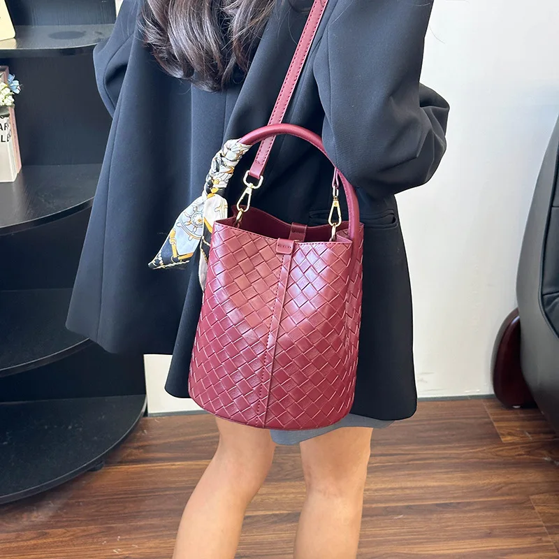 حقائب دلو منسوجة يدويًا للنساء، حقيبة كتف كروس، اشتر واحدة واحصل على واحدة، تسوق العمل أثناء السفر