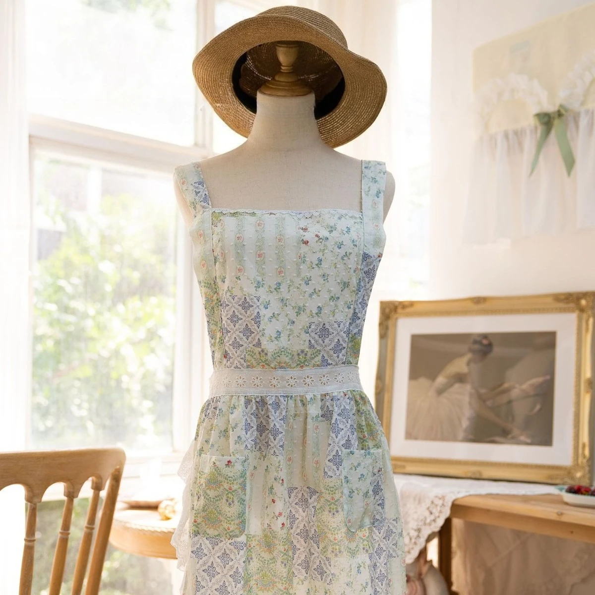 Floral Patchwork Lace Pure Cotton Apron, Kitchen,offee Shop, Gardening Oil and Stain Resistant Apron, Beautiful Clothing Aprons