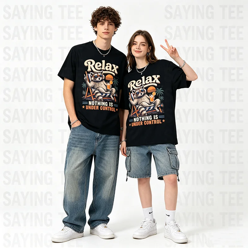 Entspannen Sie sich, alles ist unter Kontrolle, T-Shirt mit Waschbär-Motiv, Y2k Lifestyle, Urlaubskleidung, Damen, Herren, Outdoor, Urlaub, Spruch-T-Shirt, Outfit – Detail 7
