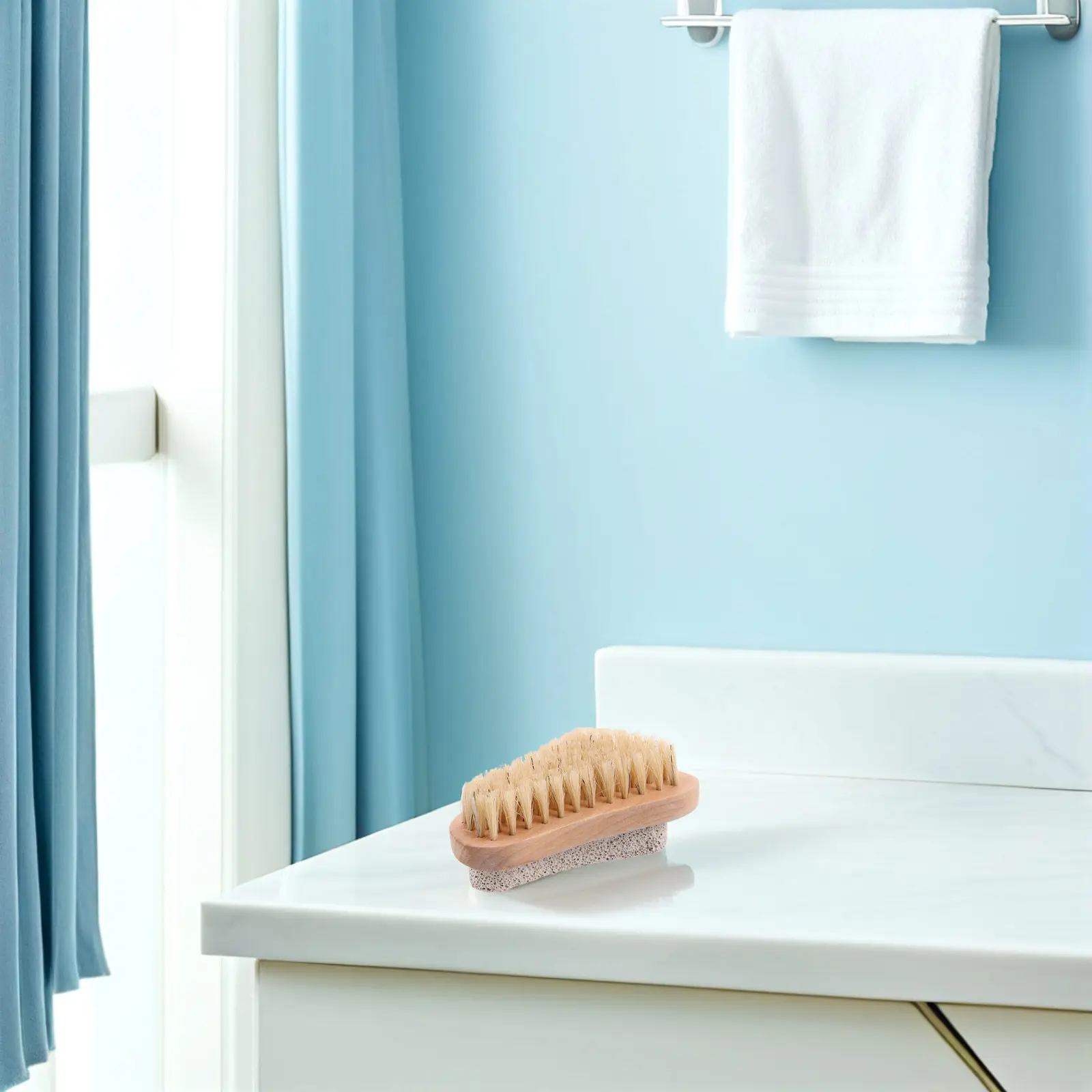 

Набор из 2-х щеток для педикюра: деревянная щетка-скраб и пемза для удаления огрубевшей кожи и мозолей, инструмент для отшелушивания, маникюрная щетка